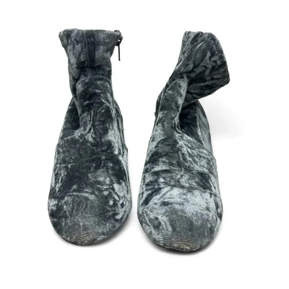 Steve Madden Ankle Booties Tight Velvet Blue Gray Size 6 1/2 Zip - Picture 8 of 11